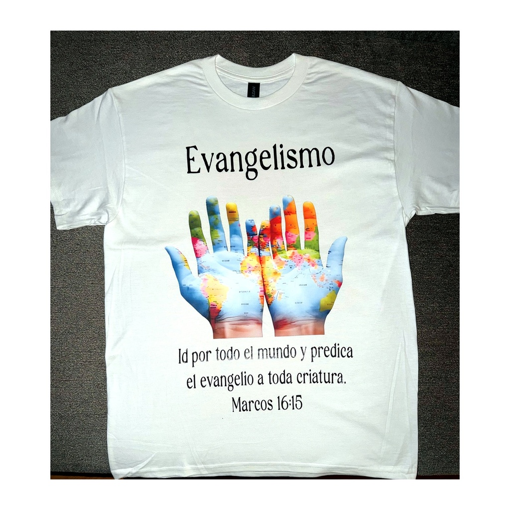 Camiseta Evangelismo con Manos de Colores